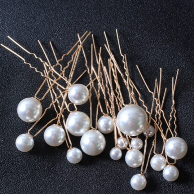 Luna Pearl Pins